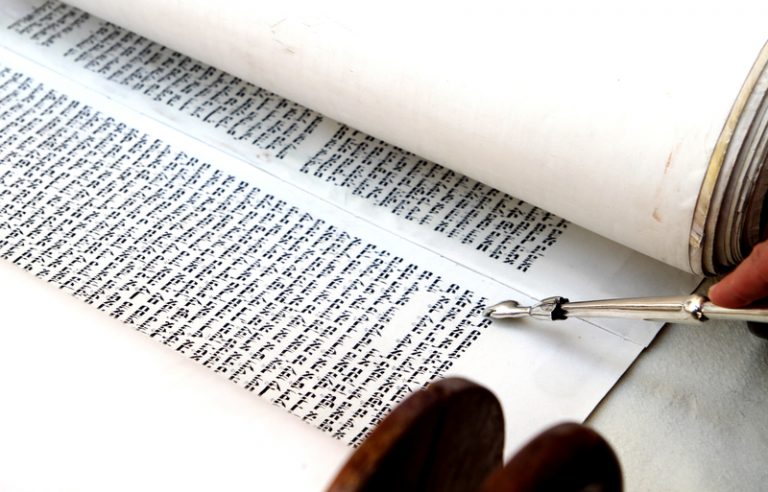 Torah and Yad